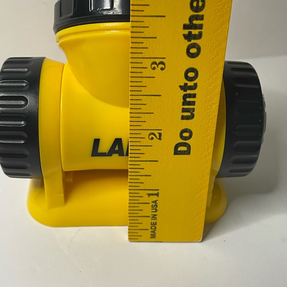 Larin Yellow Flashlight - Picture 2 of 7